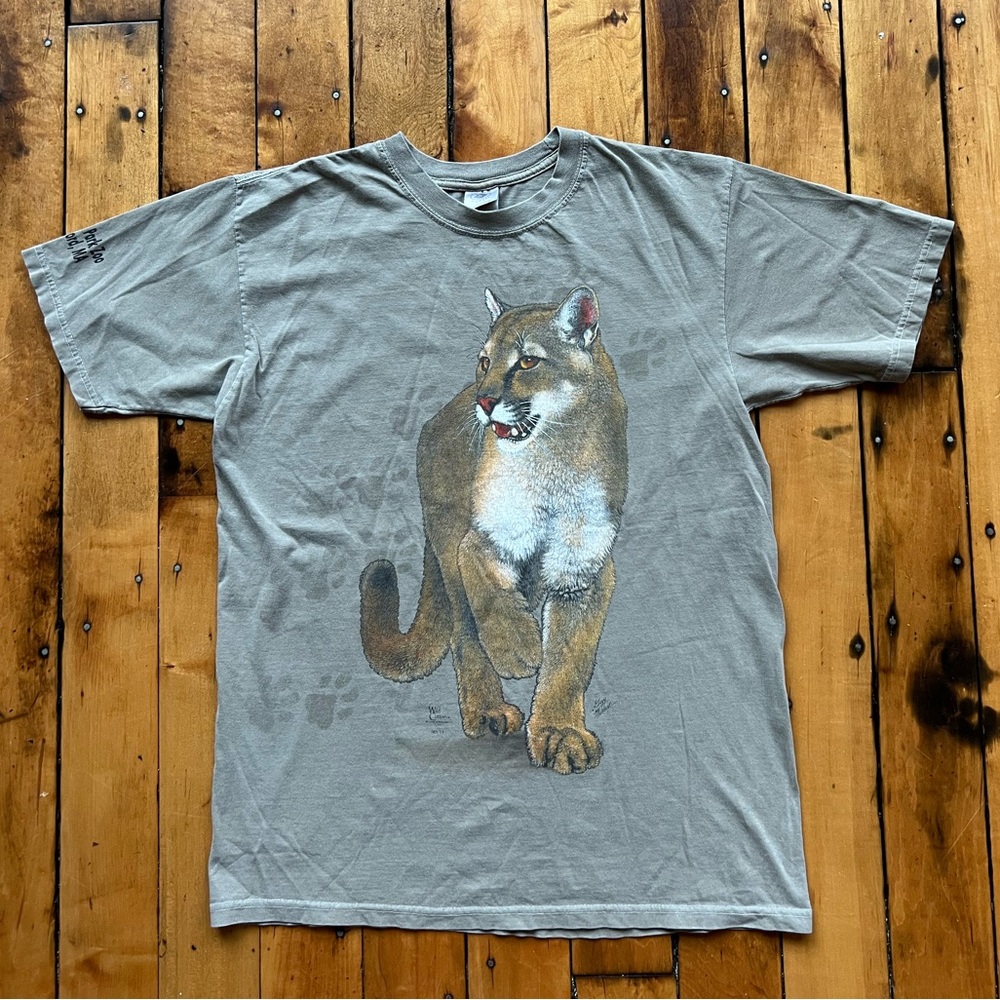 Wild Cotton Men’s Medium Mountain Lion Graphic Print Y2K Zoo Cougar Faded Patina